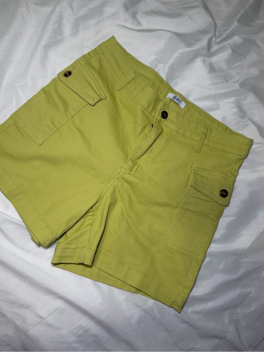 Shorts women